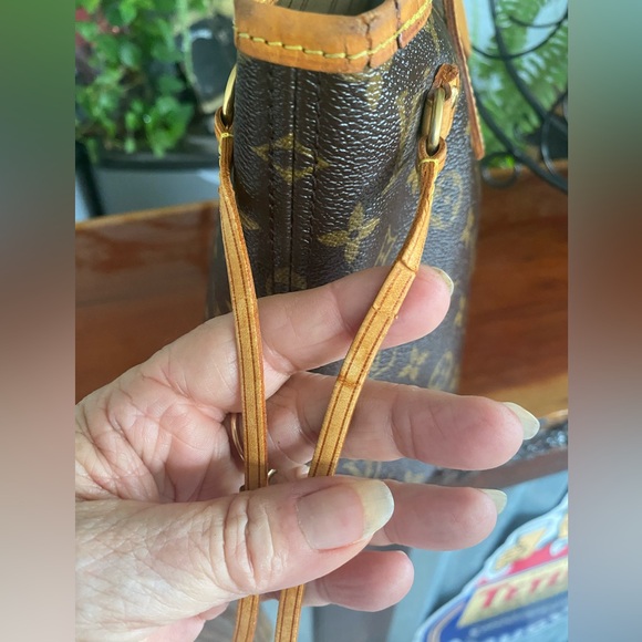 Louis Vuitton Neverfull PM with Certificate of Authenticity - Picture 5 of 13